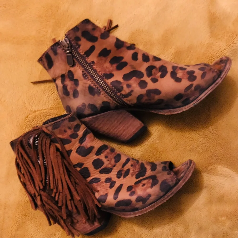 Liberty black booties - Picture 1 of 6